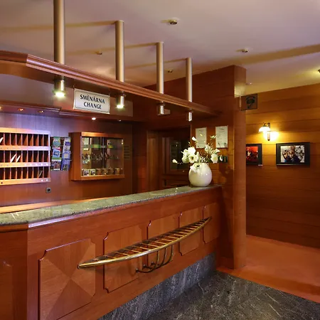 Snezka Otel 4*